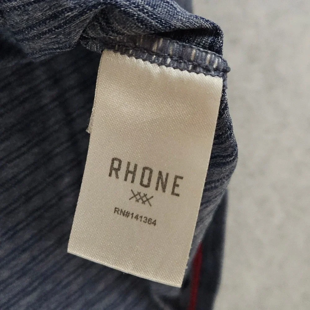 Rhone Sentry (Mens‎ Medium) Blue V-Neck Athletic Shirt Training Performance Gym